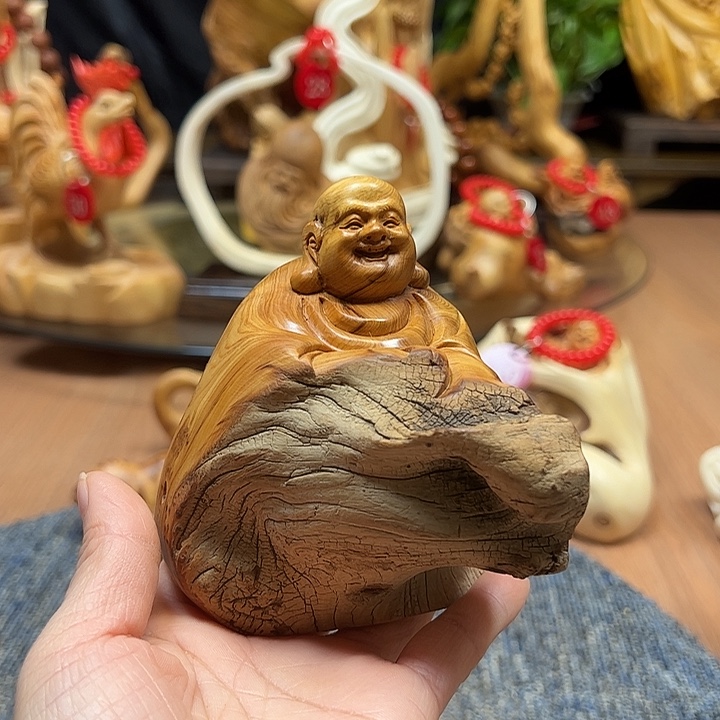 无事牌非洲檀香崖柏摆件