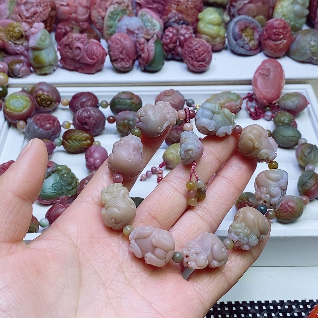 玛瑙/玉髓盐源玛瑙手串未镶嵌