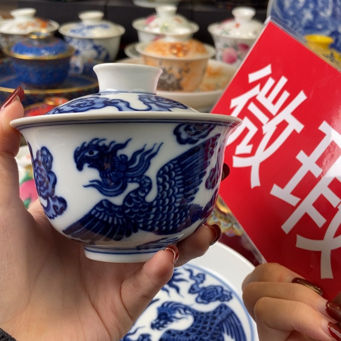 陶瓷艺术家的作品是一种非常感谢