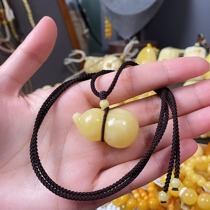 琥珀未镶嵌裸石葫芦