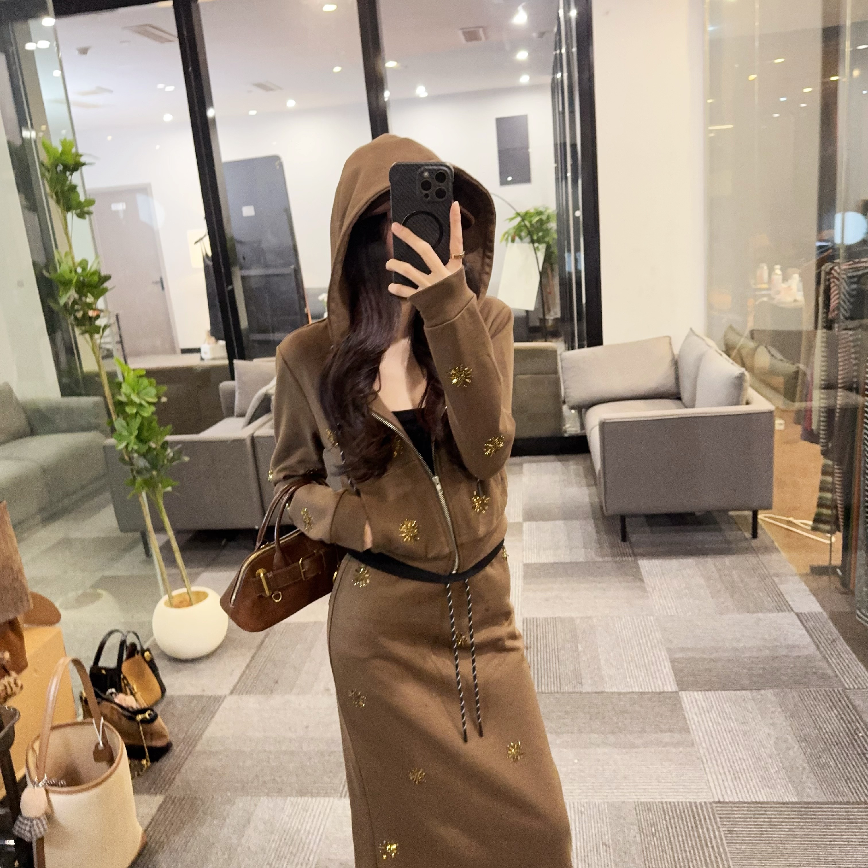 【OS&oneshow】2025冬款显瘦宽松慵懒感上衣裙子时尚减龄休闲套装裙