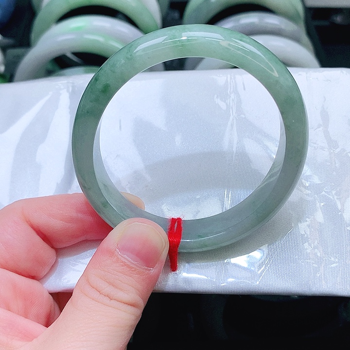 翡翠未镶嵌手镯0530