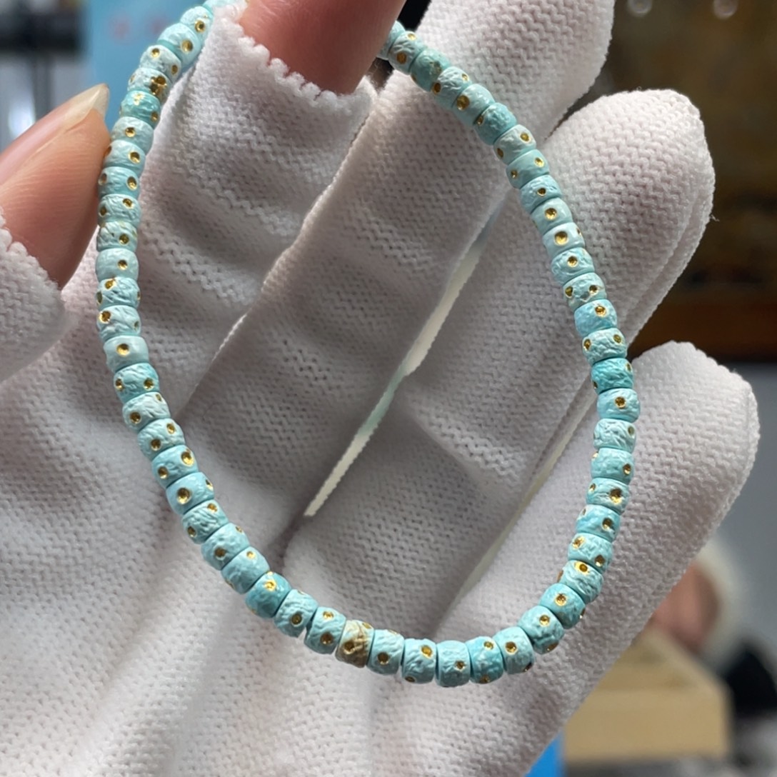 绿松石未镶嵌挂件