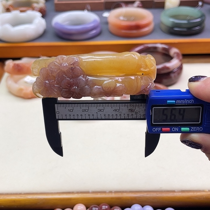 未镶嵌手镯石英质玉