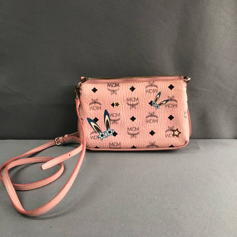 95新 MCM 拾锦奢品 MCM经典印花粉色斜挎单肩包