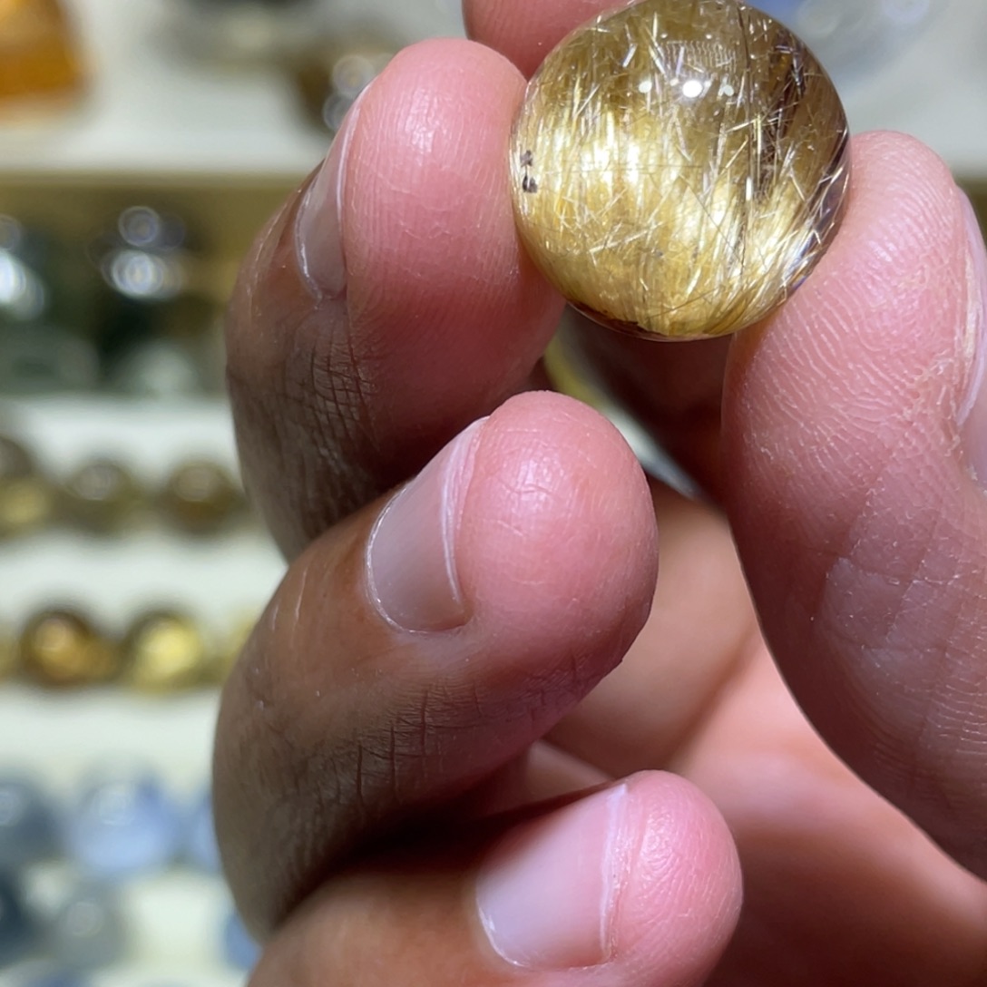 T***呀水晶未镶嵌珠宝半成品