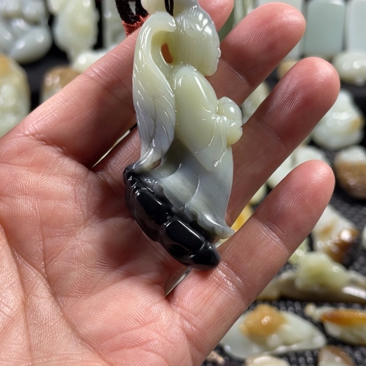 和田玉未镶嵌挂件