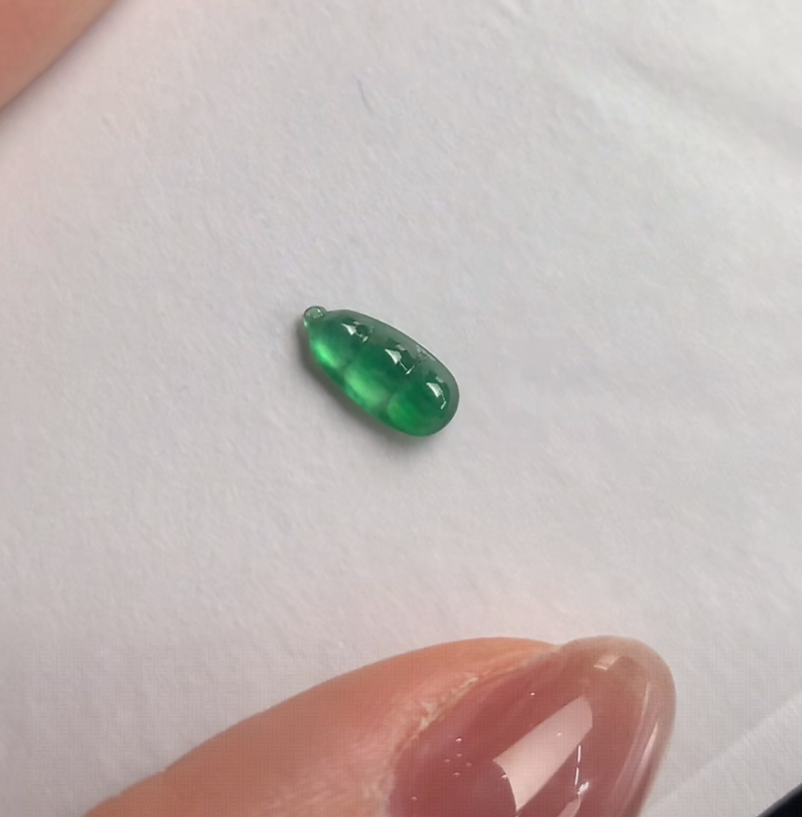 天然缅甸翡翠A货未镶嵌绿豆子