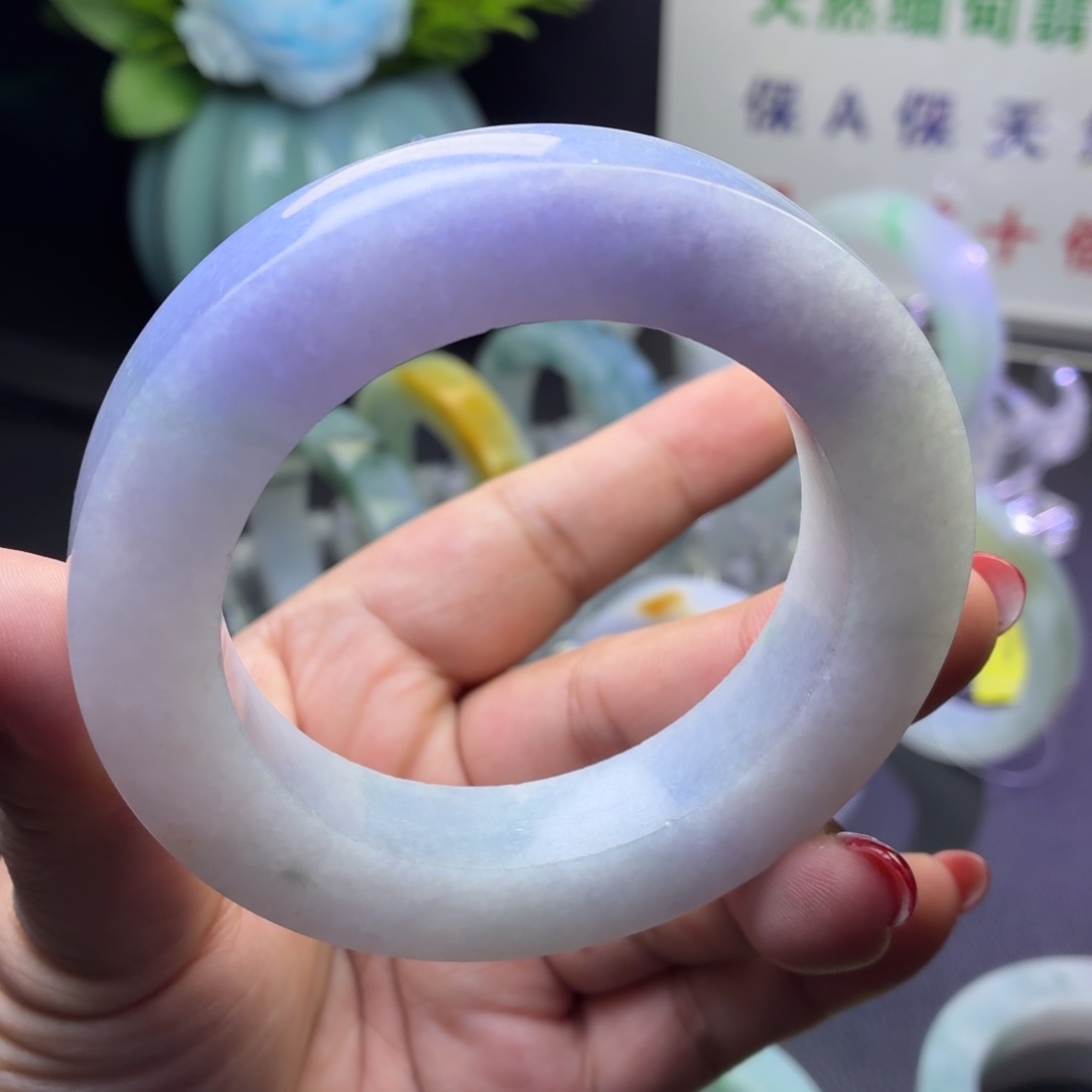 定制翡翠未镶嵌翡翠手镯