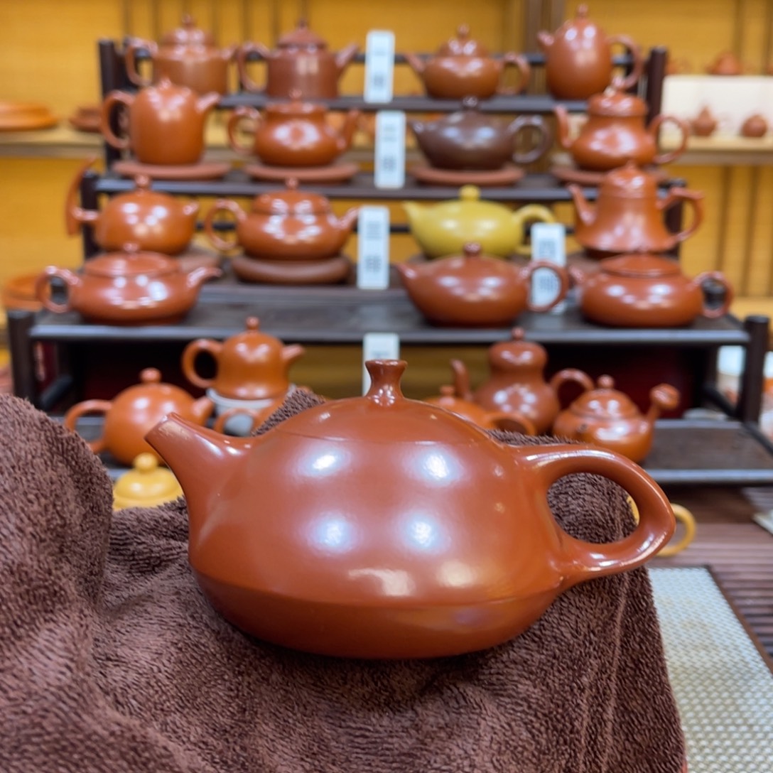 茶壶朱泥玉兔 120-130cc
