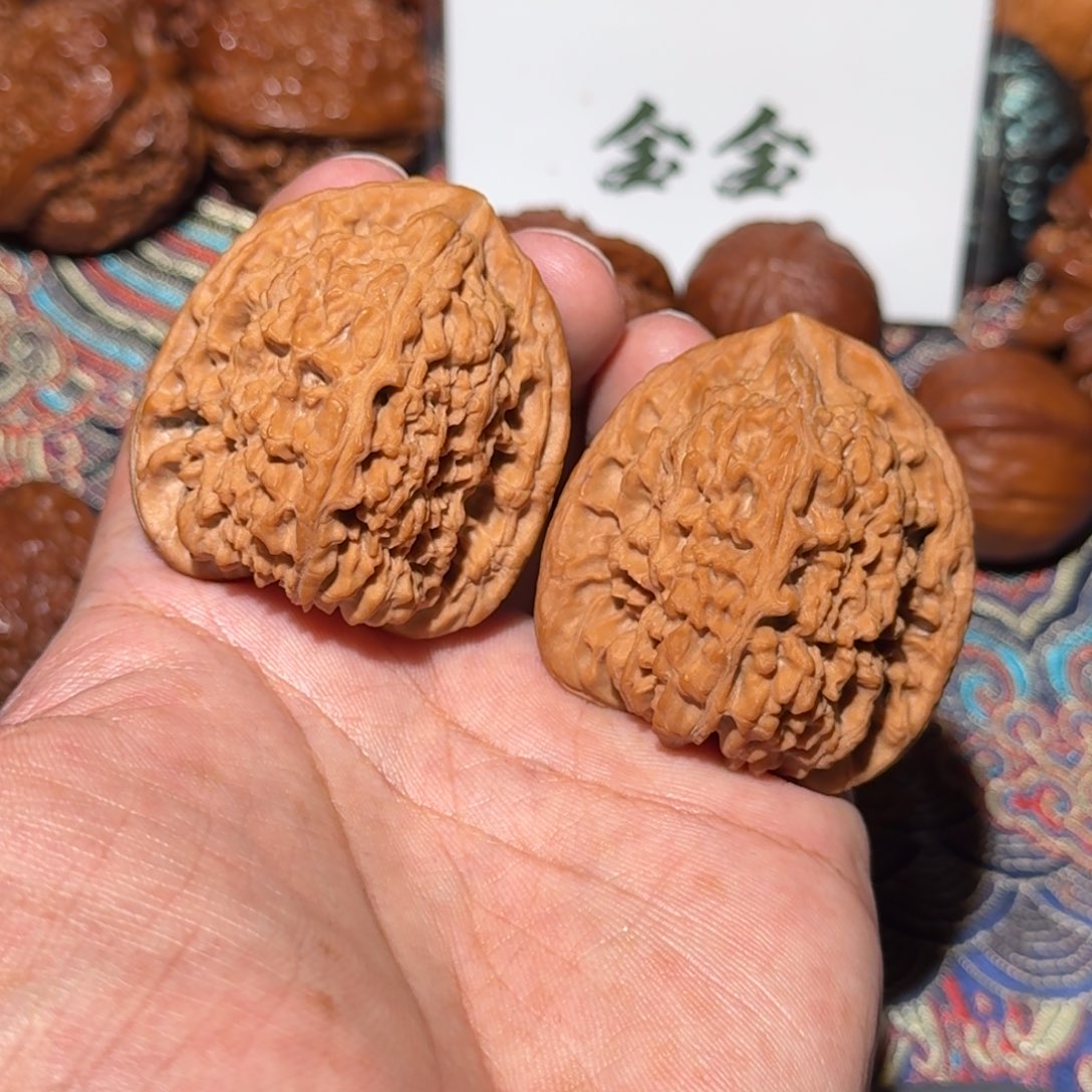 文玩核桃把件1730高炮南疆，尺寸43 42 45