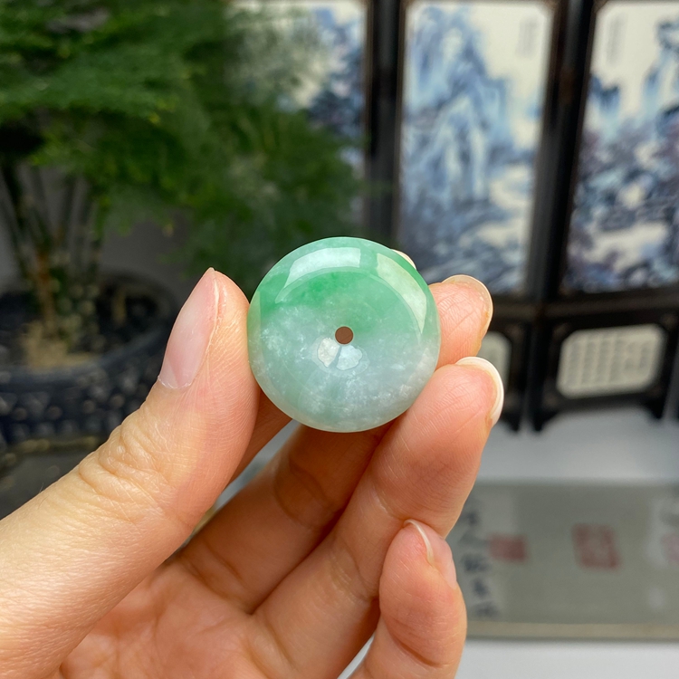 老种冰飘绿平安扣吊坠挂件 天然翡翠A货 