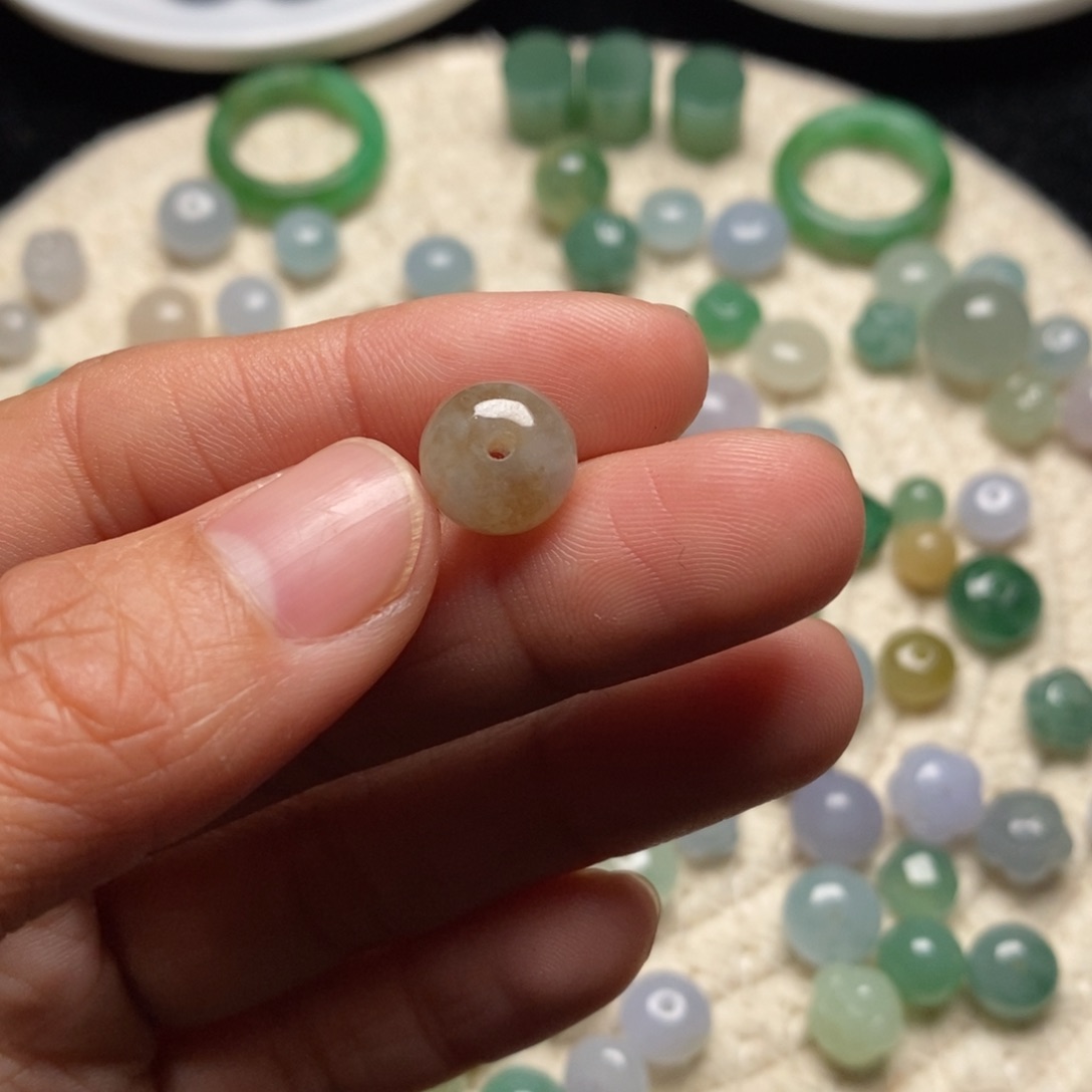 翡翠散珠苜*10.2×7.2天然翡翠A货散珠