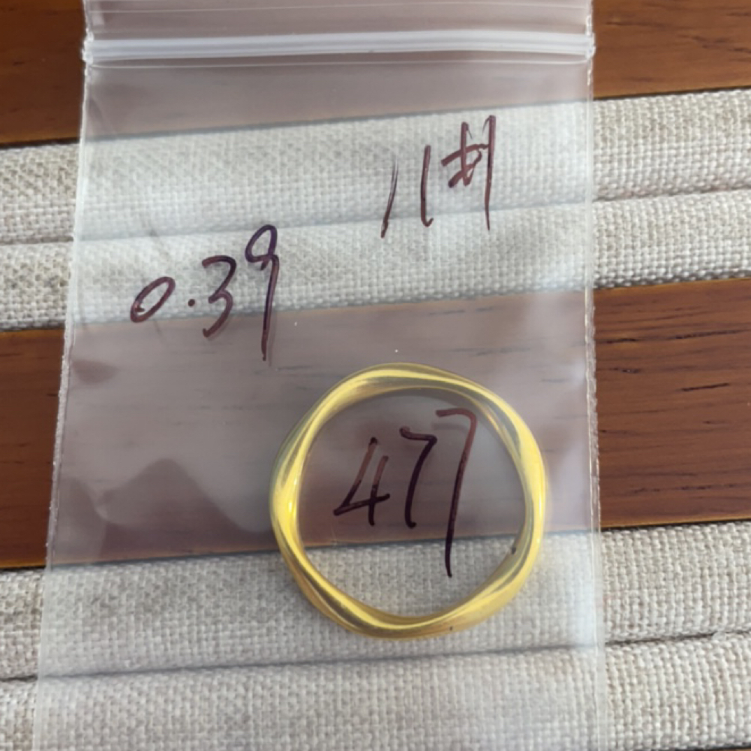 克重0.39 11号 莫比乌斯戒指 足金999