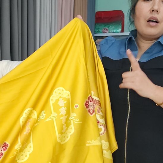 棉高端大床双人四件套。