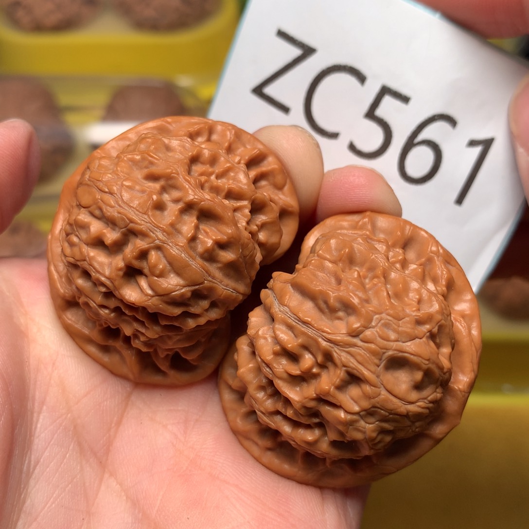 文玩核桃把件红皮肉灯40