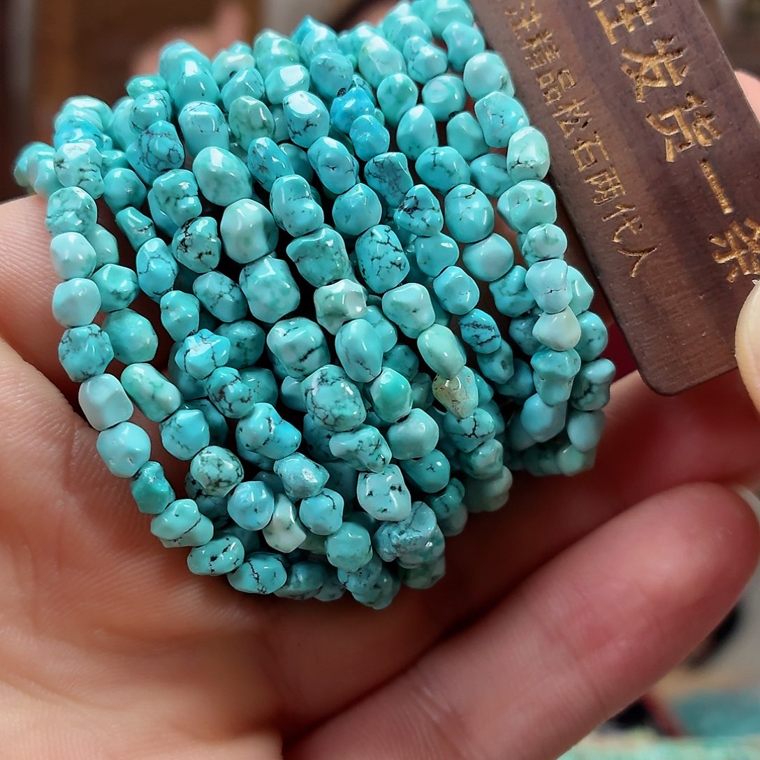 未镶嵌绿松石珠宝奇石