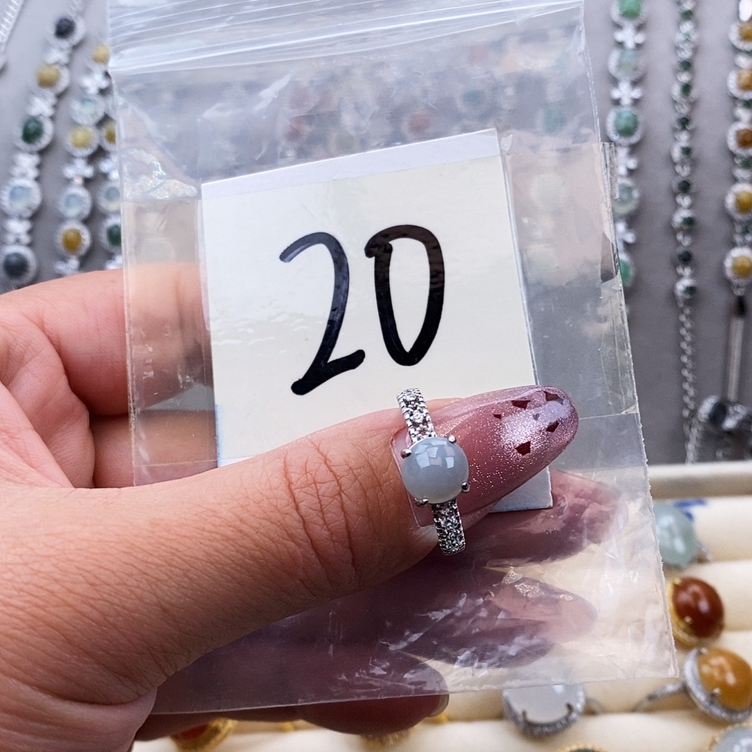 翡翠未镶嵌戒指缅甸