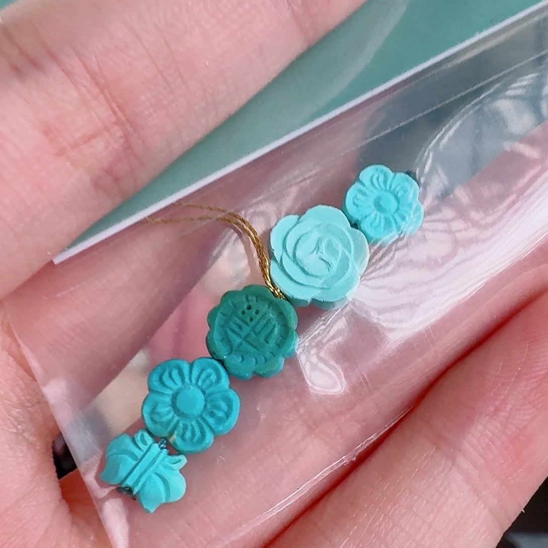 未镶嵌绿松石珠宝奇石