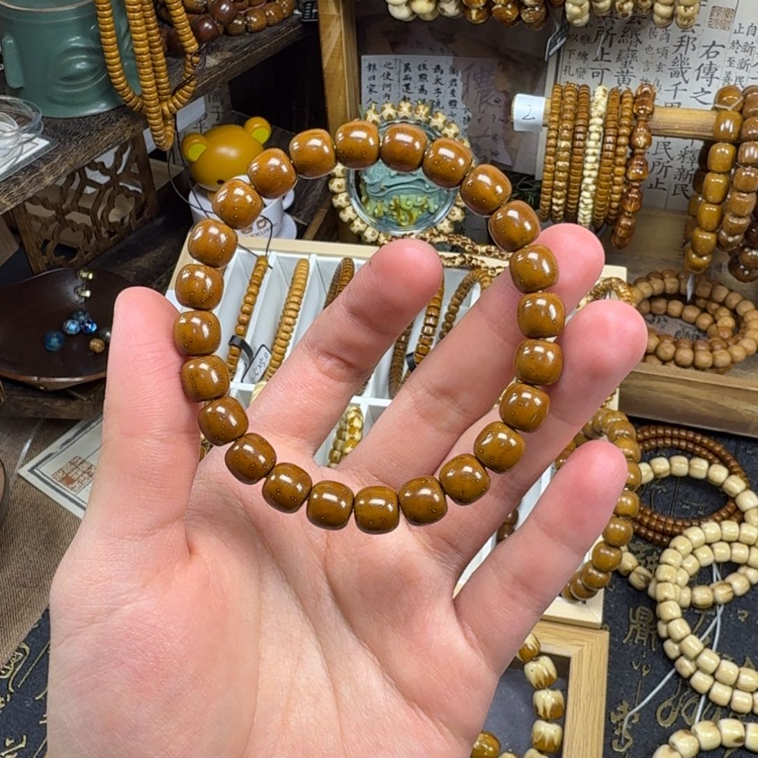 往****非金属实心无粽线眯眯眼纯色9.4