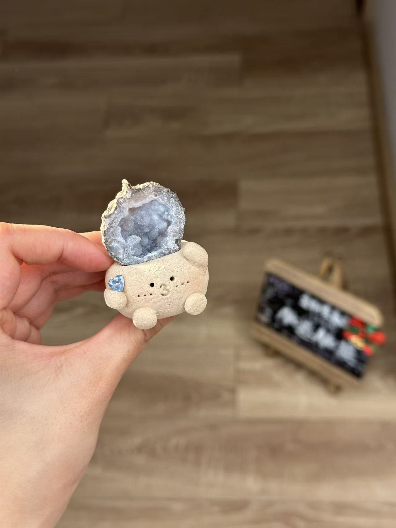 水晶小豆丁可爱彩晶洞