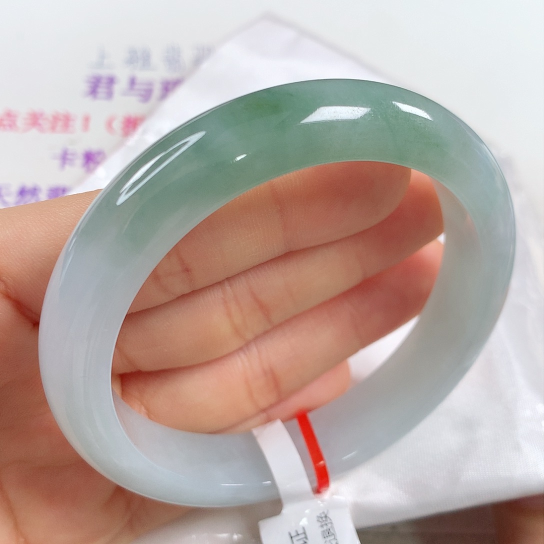 翡翠手镯未镶嵌 正圈①⑤①