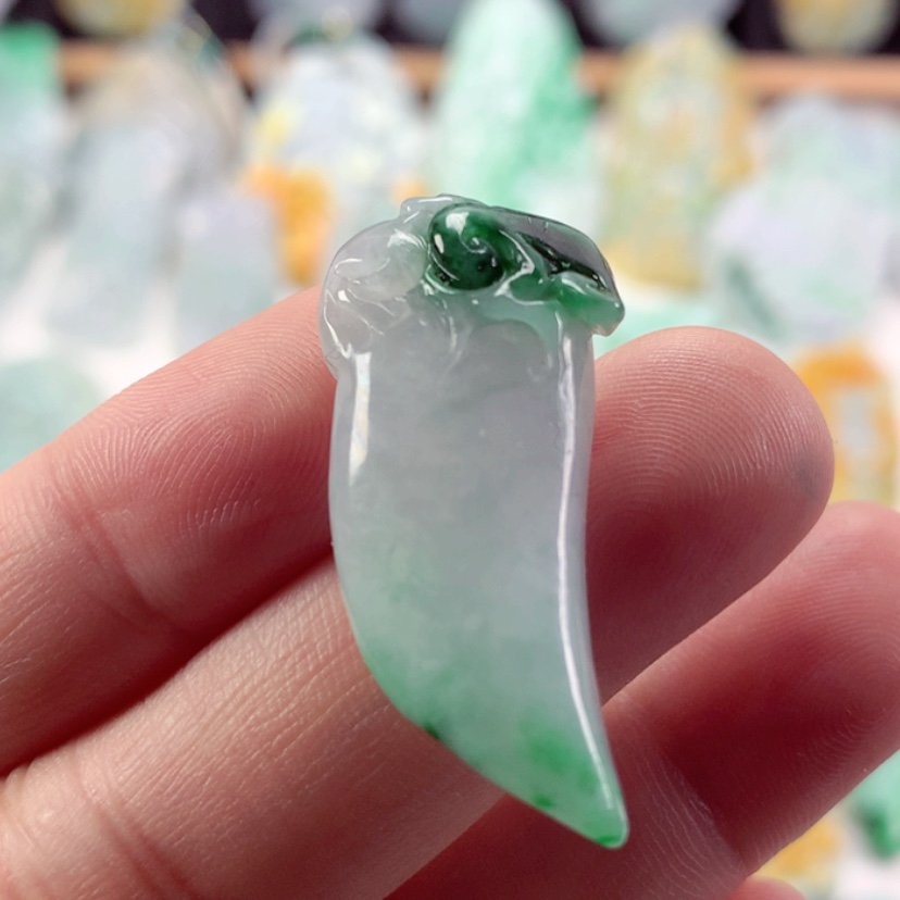 【闪购商品】翡翠吊坠(不含链)未镶嵌