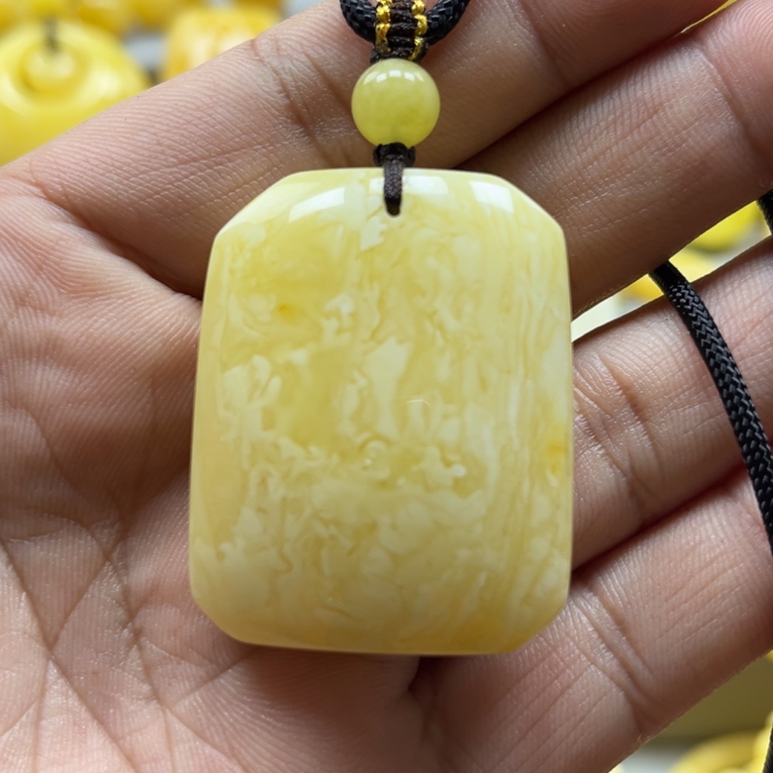 蜜蜡珠宝奇石未镶嵌