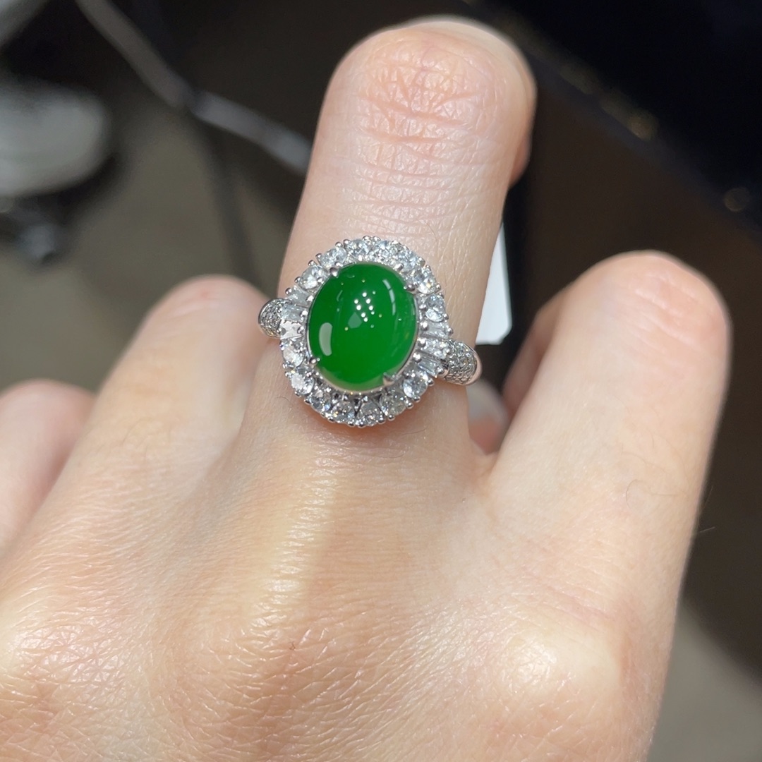 翡翠颈饰18K金镶嵌天然缅甸翡翠a货