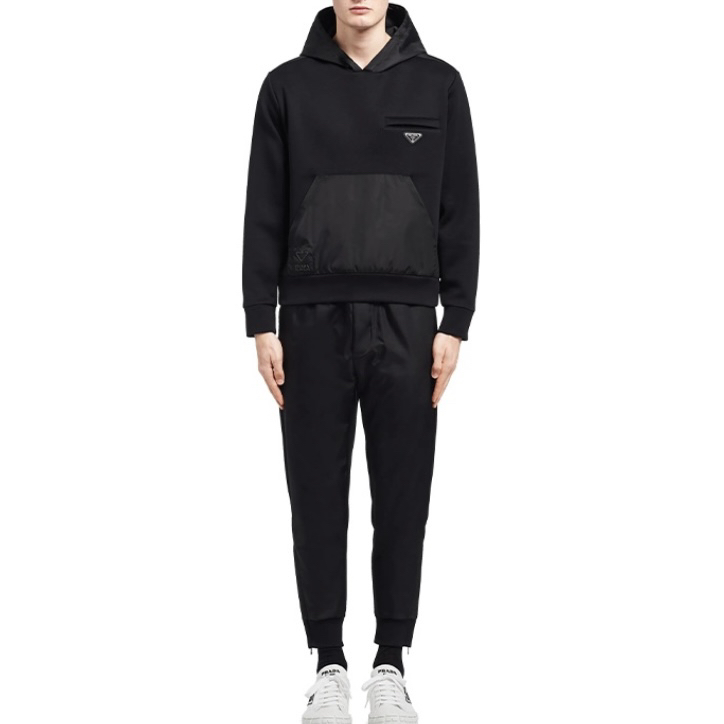 99新 Prada/普拉达 7807/黑色logo三角标连帽长袖卫衣/M码