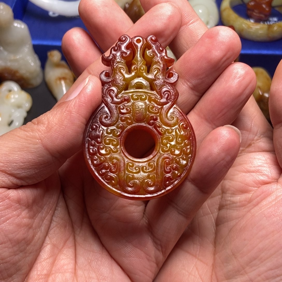 和田玉挂件未镶嵌火*