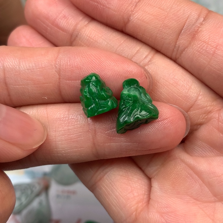 定制翡翠未镶嵌翡翠
