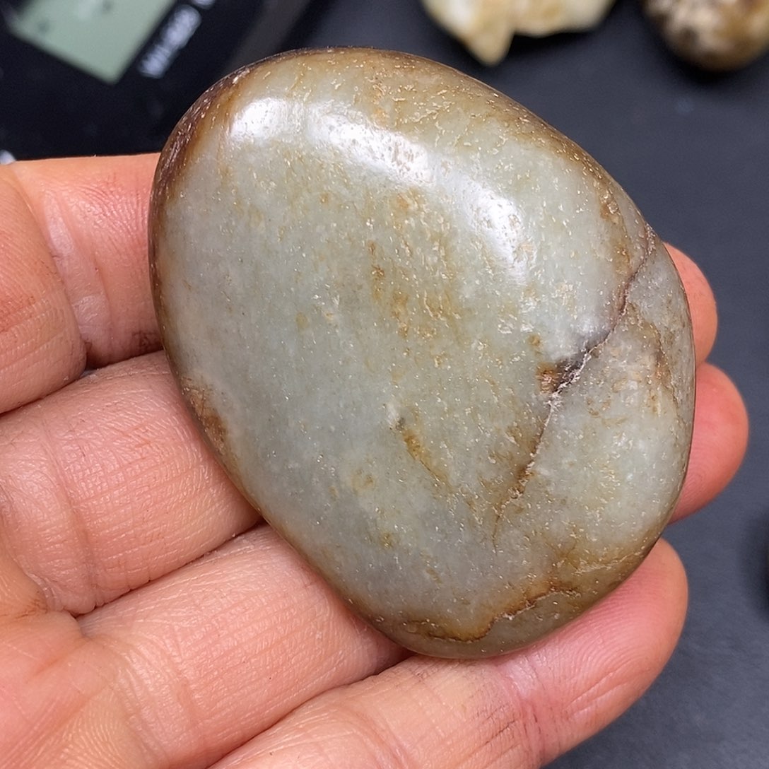 和田玉未镶嵌珠宝奇石