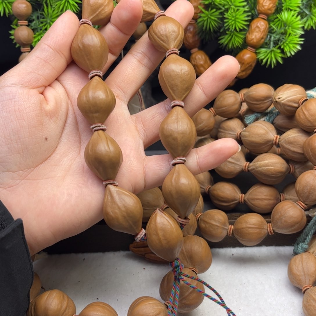 手串/手链橄榄核博****哥1.8*2.7三花铁核