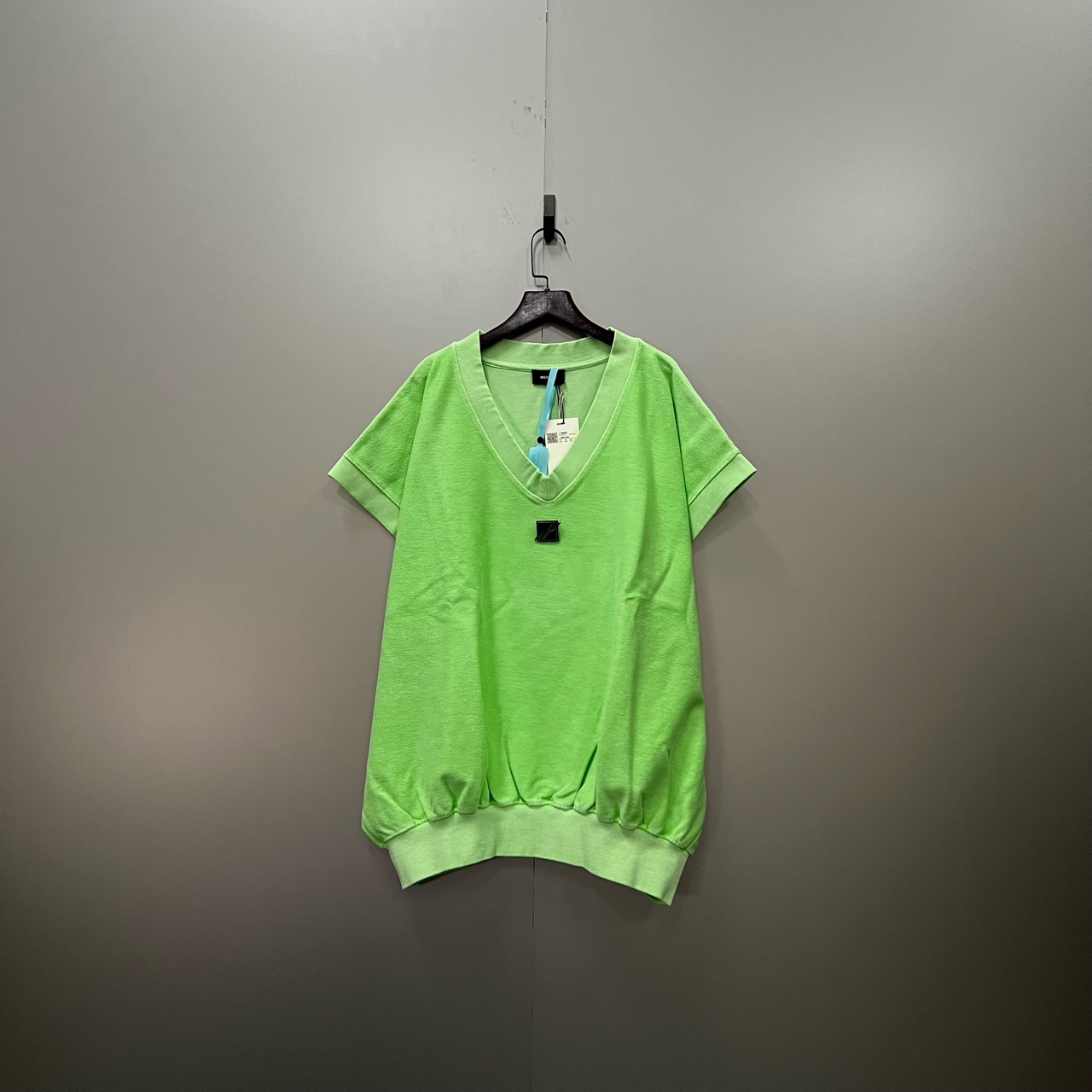 未使用 WE11 DONE jp1218 绿色V领贴标logo短袖 M码 202909