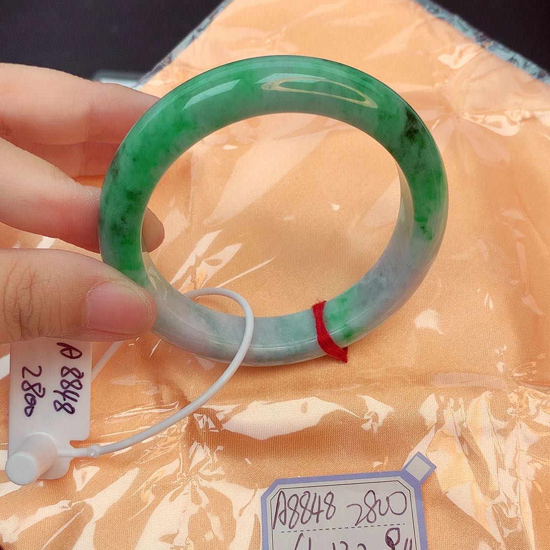 翡翠手镯未镶嵌天然缅甸翡翠A货