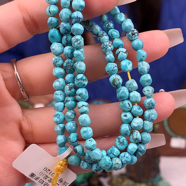 绿松石未镶嵌原矿