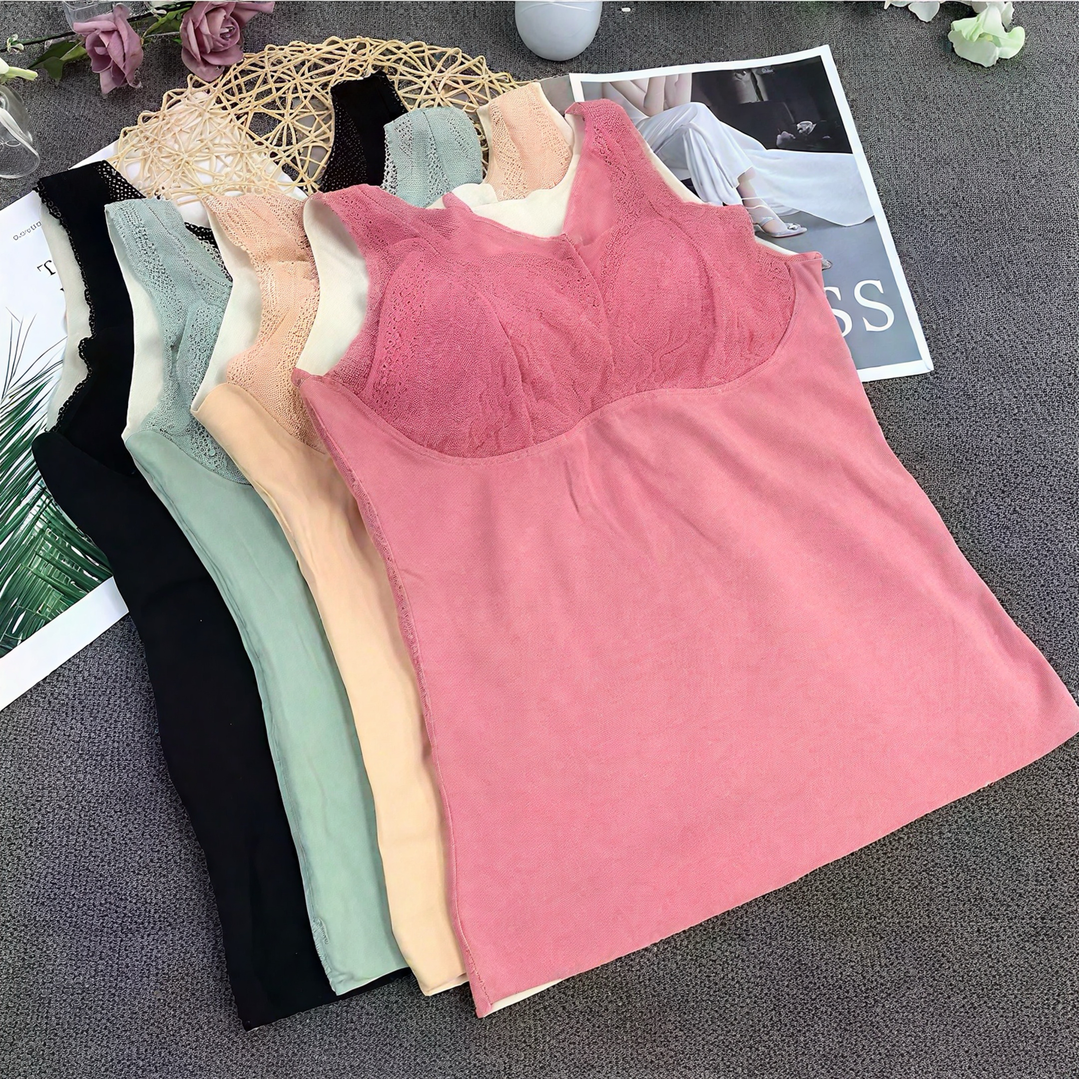 ⌈妮子服饰⌋蕾丝花边V领美背美体内衣带乳胶杯蕾丝保暖无痕2308