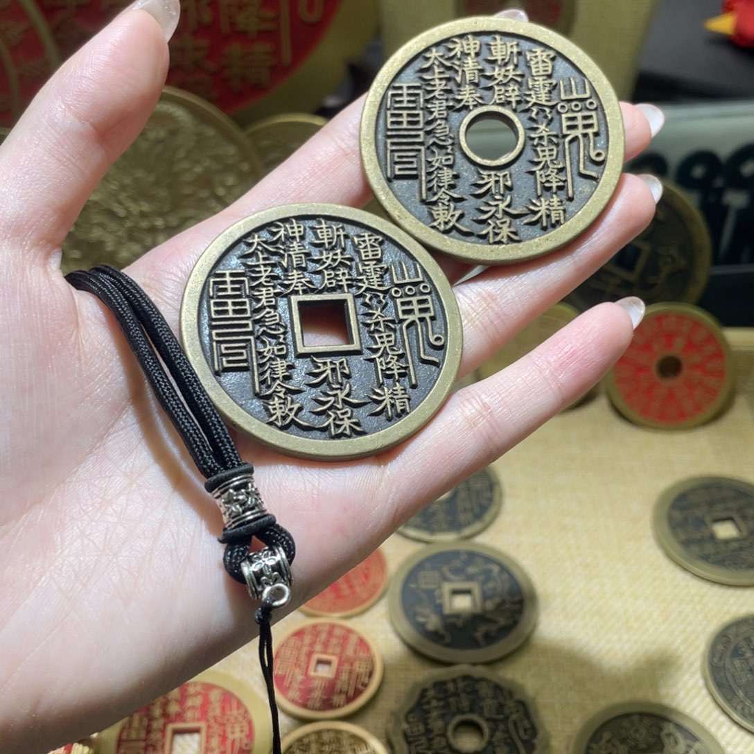 铜现代仿制工艺品 