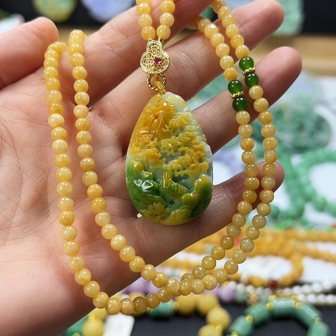 翡翠未镶嵌颈饰吊坠