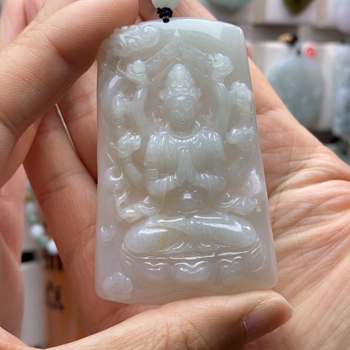 翡翠颈饰未镶嵌千手