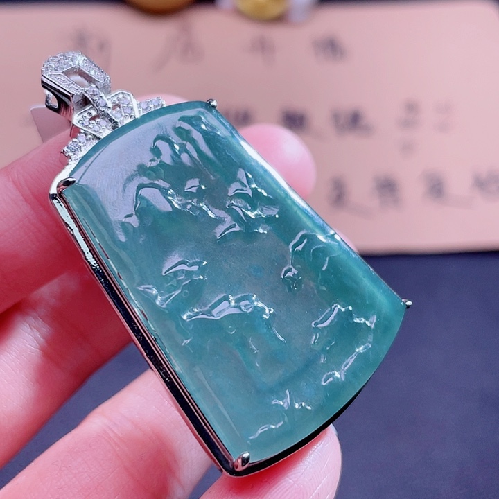 翡翠吊坠(不含链)未镶嵌