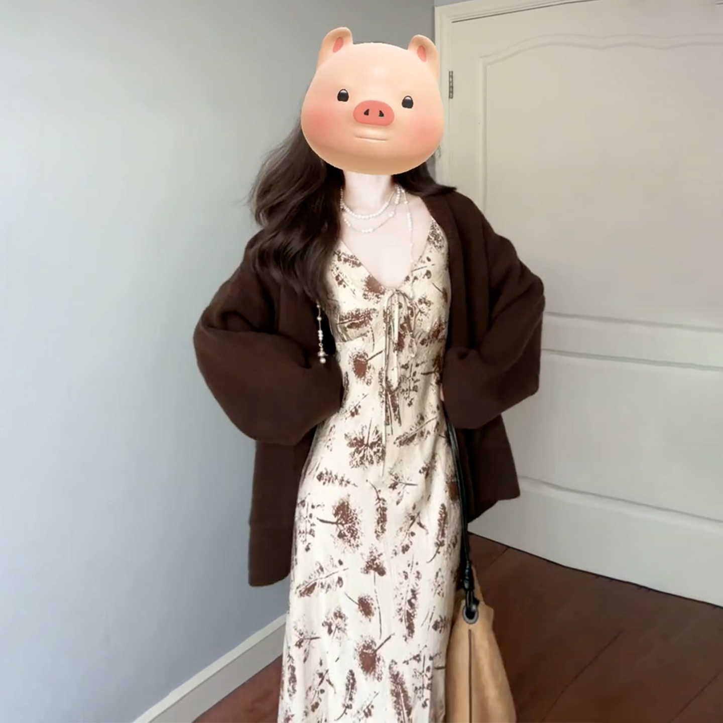 法式复古碎花吊带连衣裙子女秋气质收腰套装长裙7860