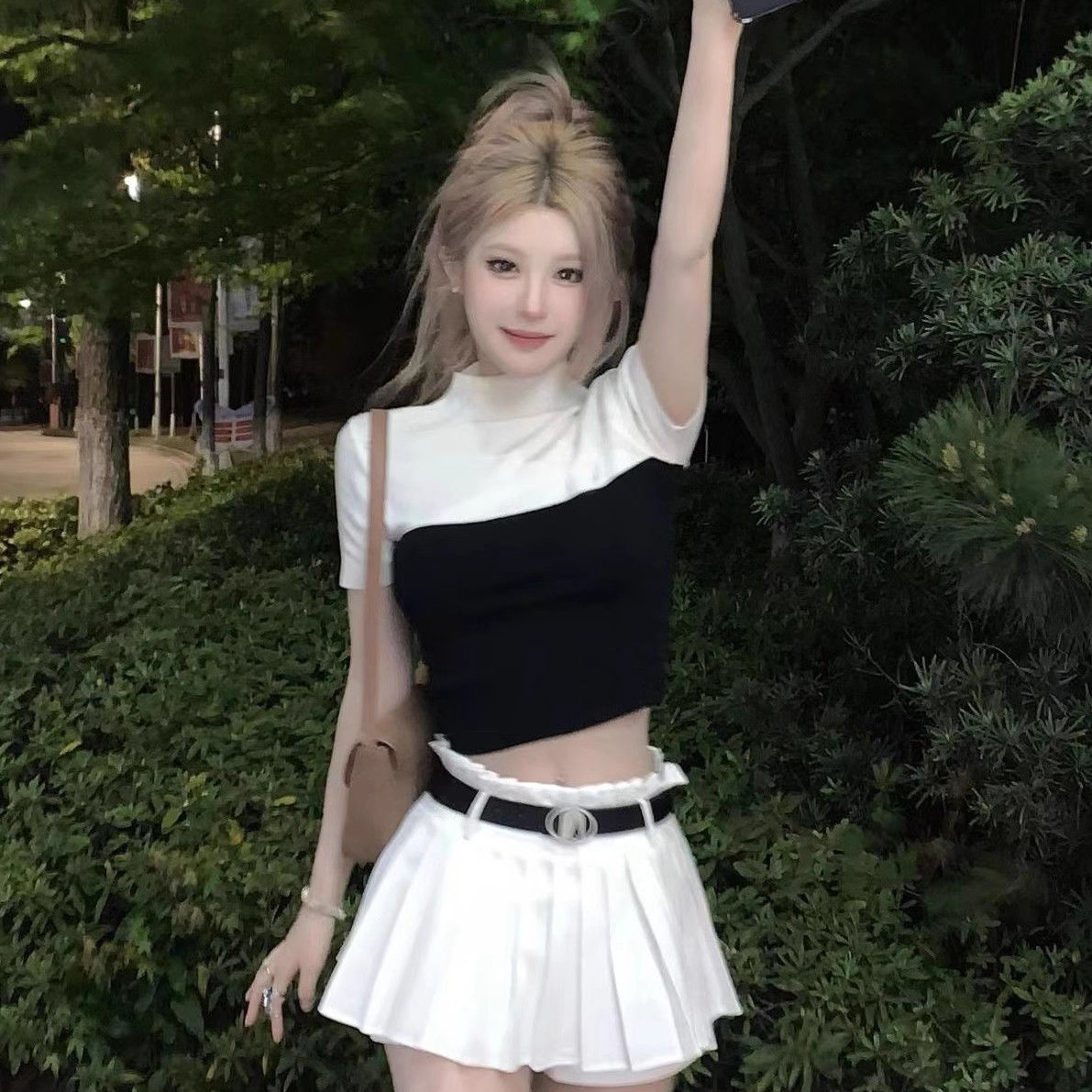 美式辣妹黑白拼接恤女夏季新款纯欲风性感短款修身上衣短袖