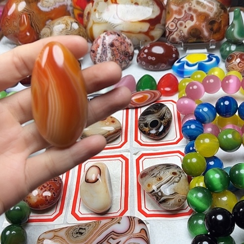 玛瑙/玉髓颈饰未镶嵌
