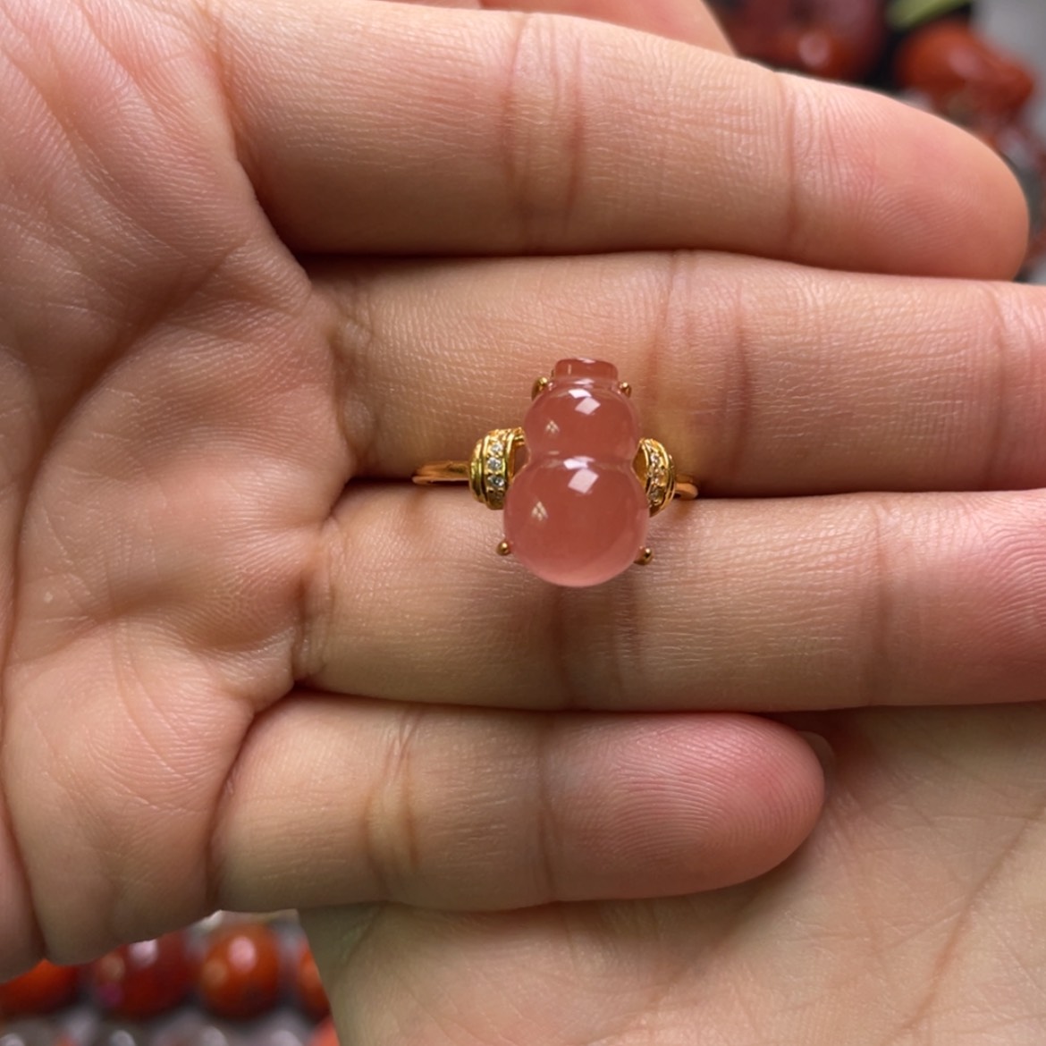 【闪购商品】银S925镶嵌冰粉葫芦戒指南红玛瑙猫**静