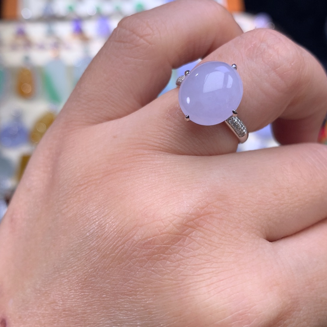 翡翠戒指18K金镶嵌蛋面戒指