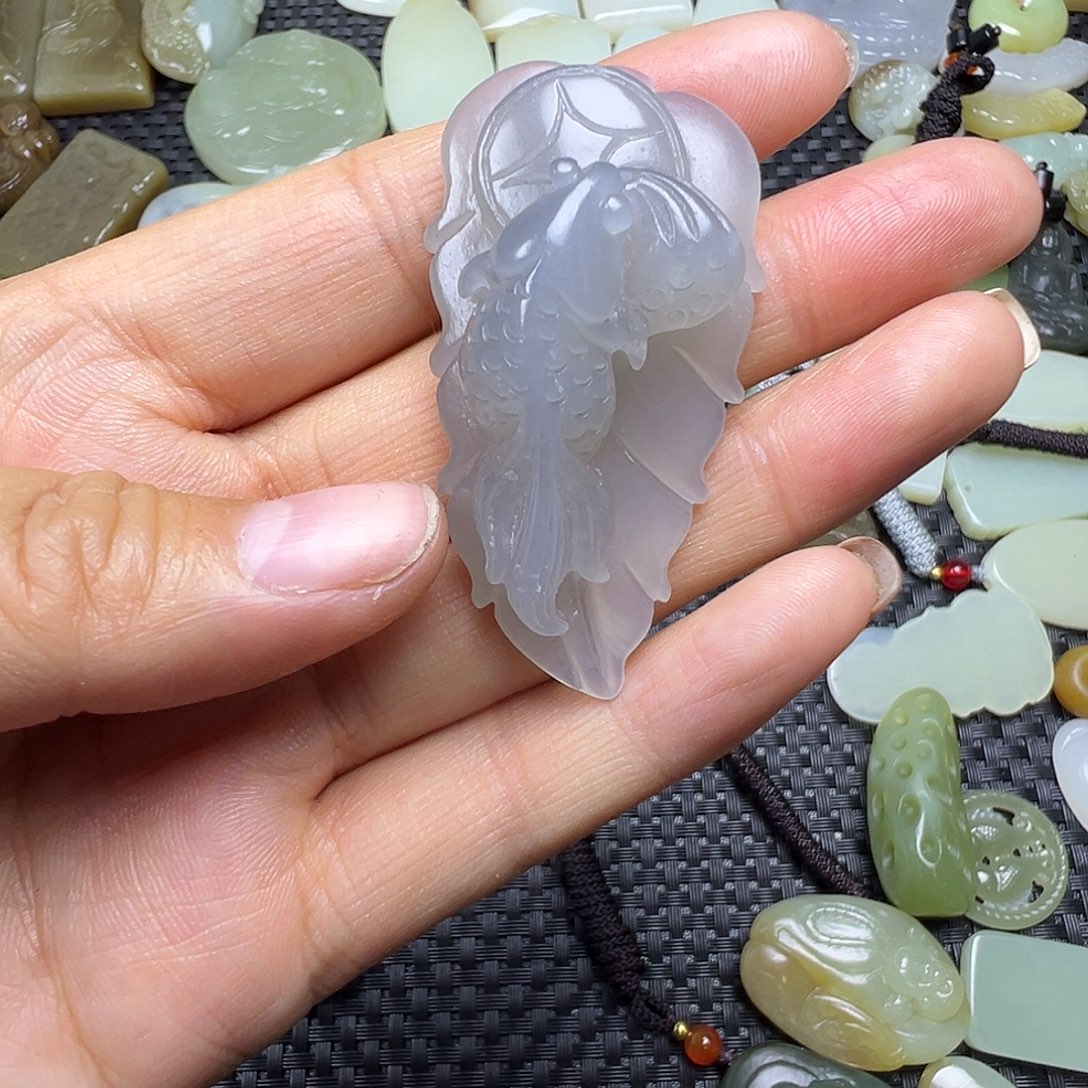 大***沙和田玉未镶嵌吊坠(不含链)不要证书.分3单