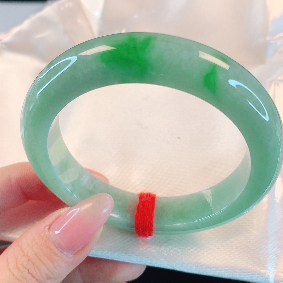 翡翠手镯未镶嵌1054翡翠