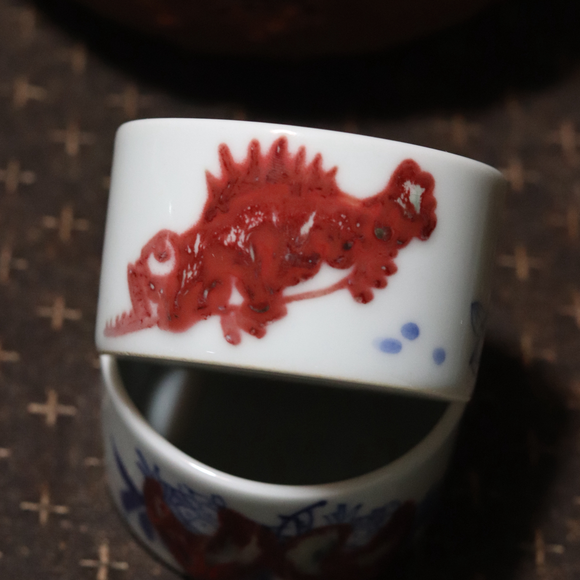 景德镇手工手绘青花釉红直筒杯五选一单只价格（超七天售后不退换）